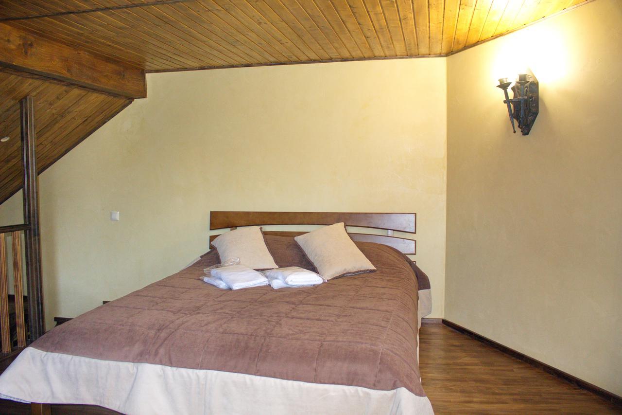 Smotrytska Vezha Hotel Kamianets-Podilskyi Exterior photo